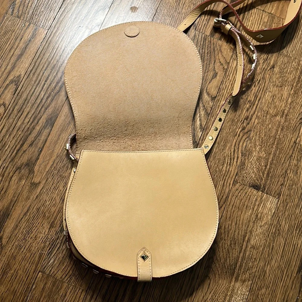 🎉HP🎉 Rebecca Minkoff Skylar Saddle Bag Tan with Gold Hardware Genuine Leather - Picture 8 of 11